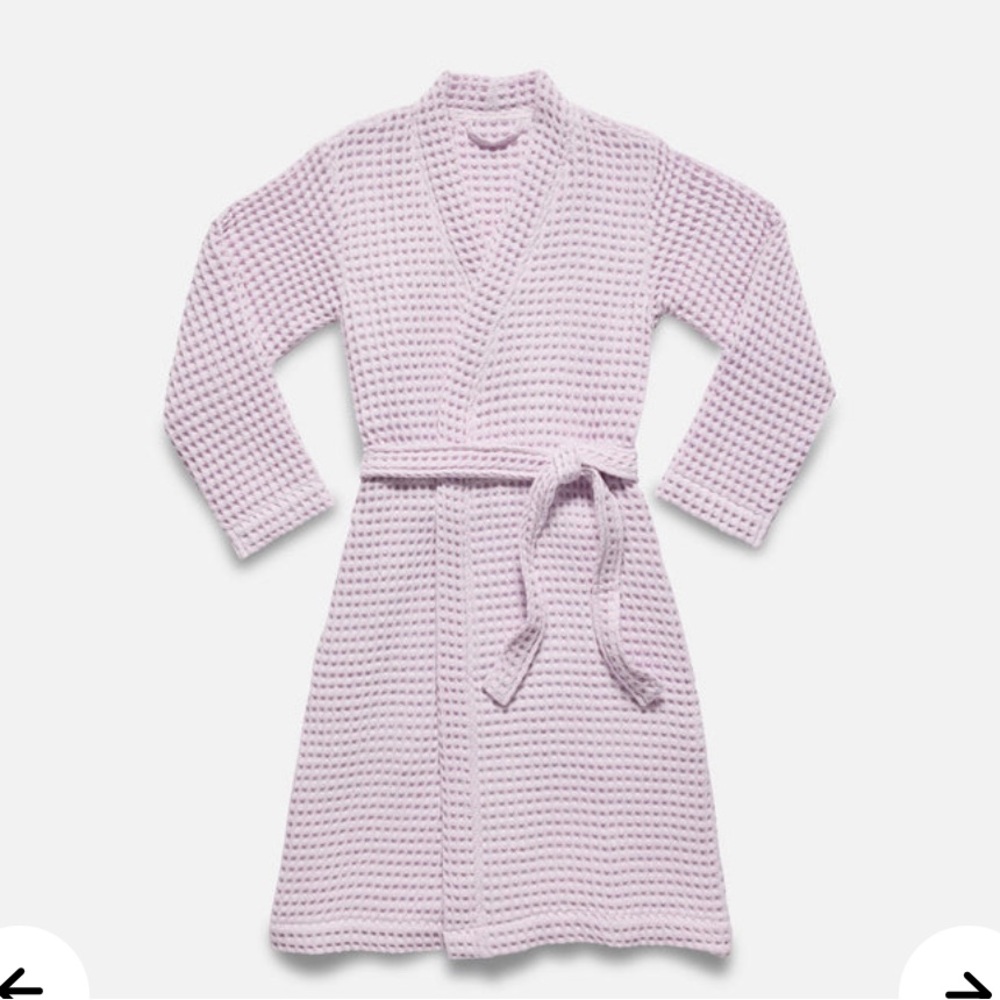 Brooklinen Dreamweave Waffle Robe in Pink
